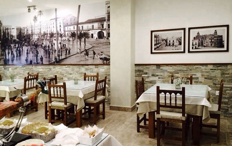 La barra del local antiguo, antes de la reforma